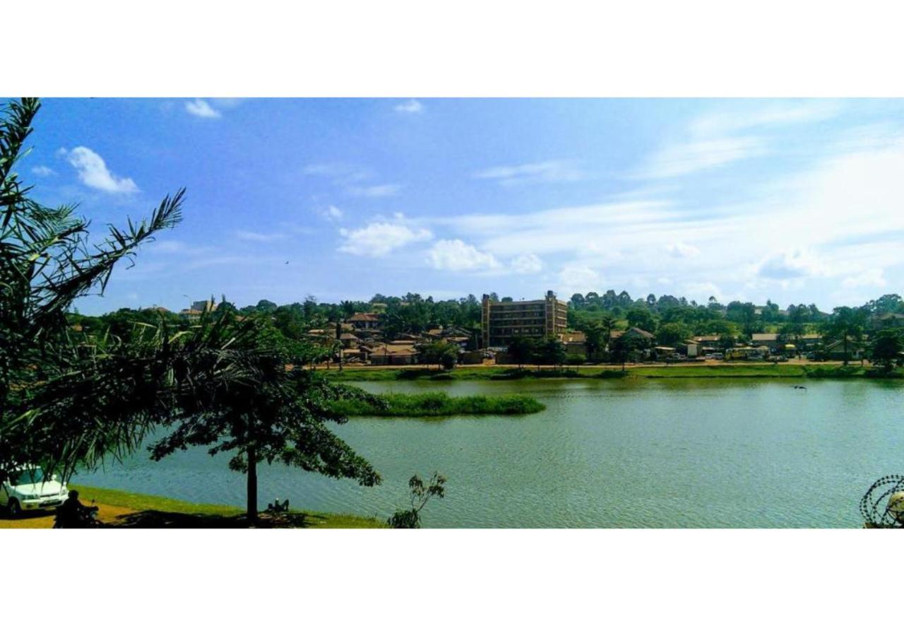 Royal Lake View Gardens Kampala Luaran gambar