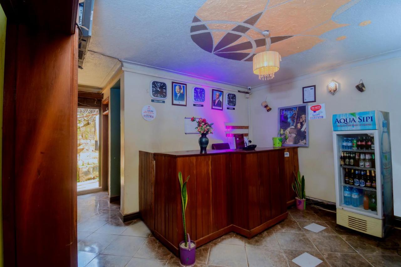 Royal Lake View Gardens Kampala Luaran gambar